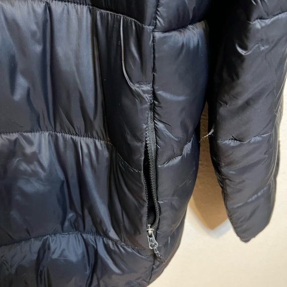 Swiss Tech Men’s Black Puffer Jacket. Quilted design with front zipper. Size XXL - Picture 5 of 7